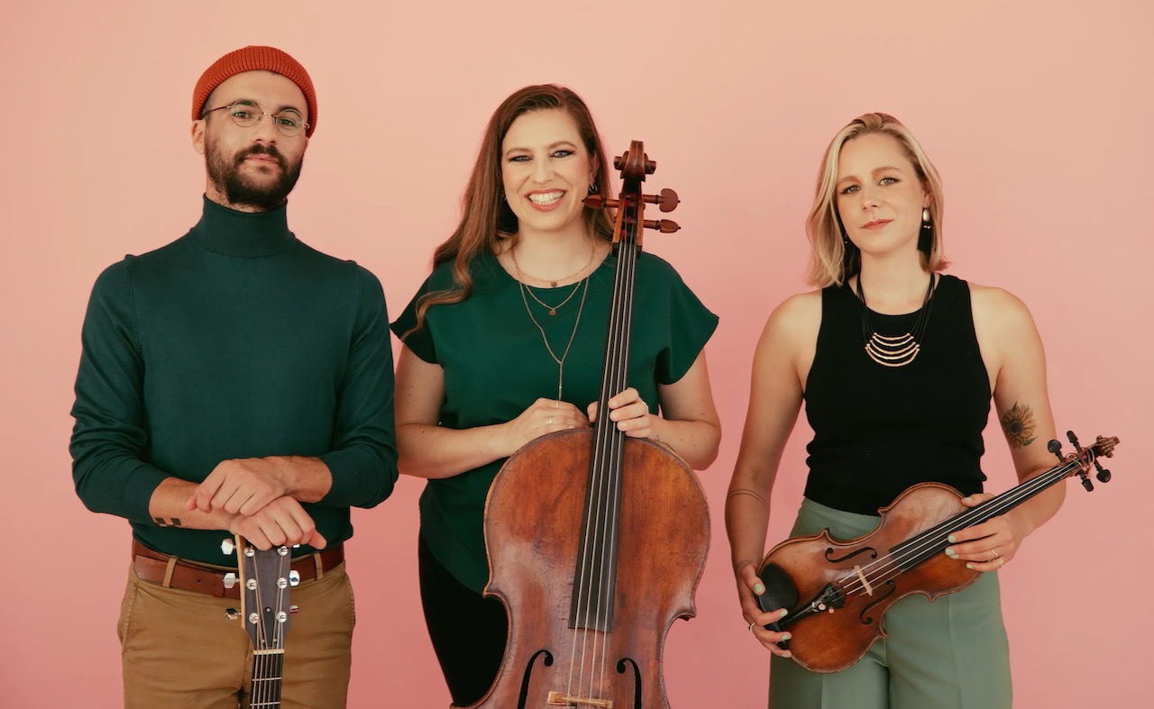 Award-winning traditional trio É.T.É. at Burnham Presents in Lincoln