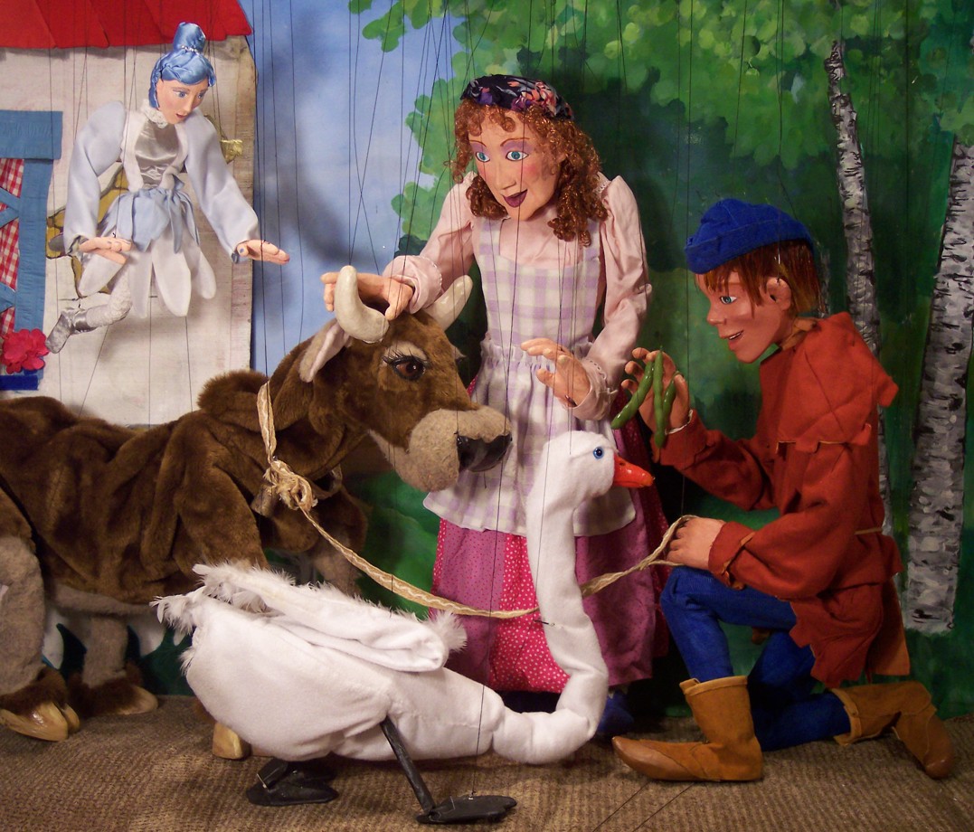 Free Puppet Show + Meet Santa and Mrs. Claus